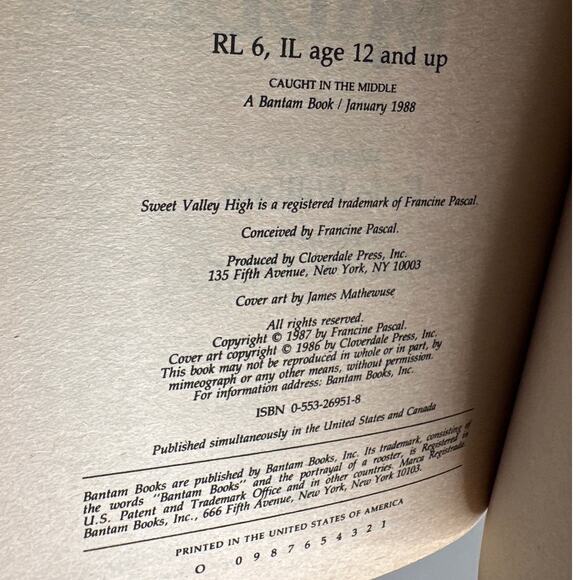 Sweet Valley High 1ST Edition First Print Book #42 Caught In The Middle Vintage - Picture 7 of 9